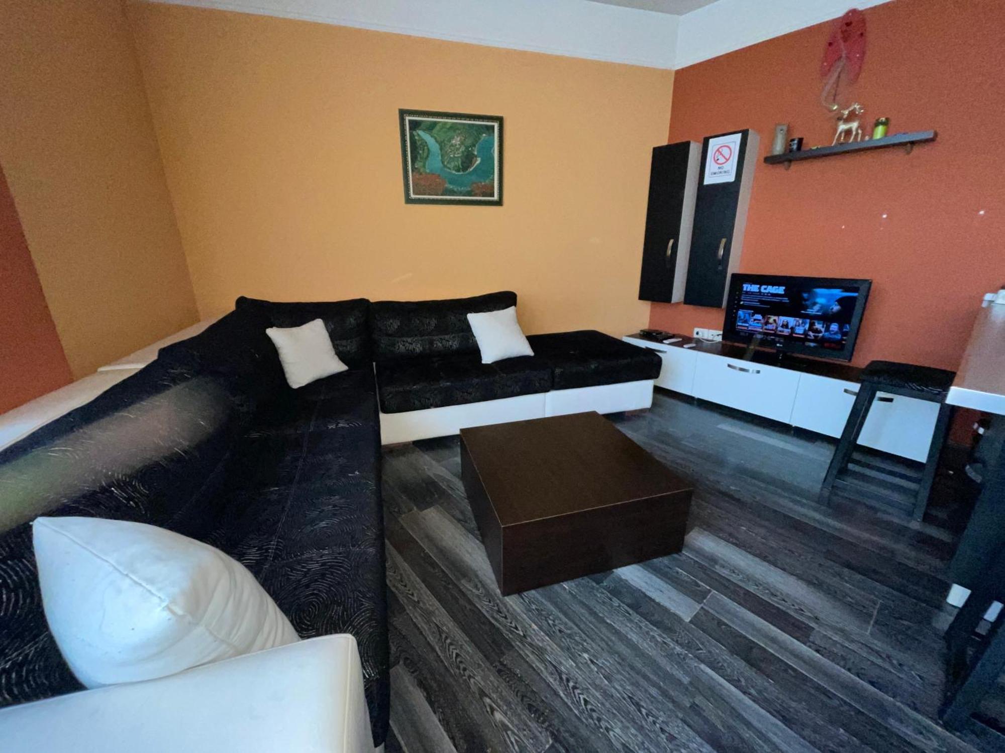 Moonshine Apartament Tirana Exterior photo